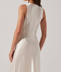 Astr - Ellora Midi Dress