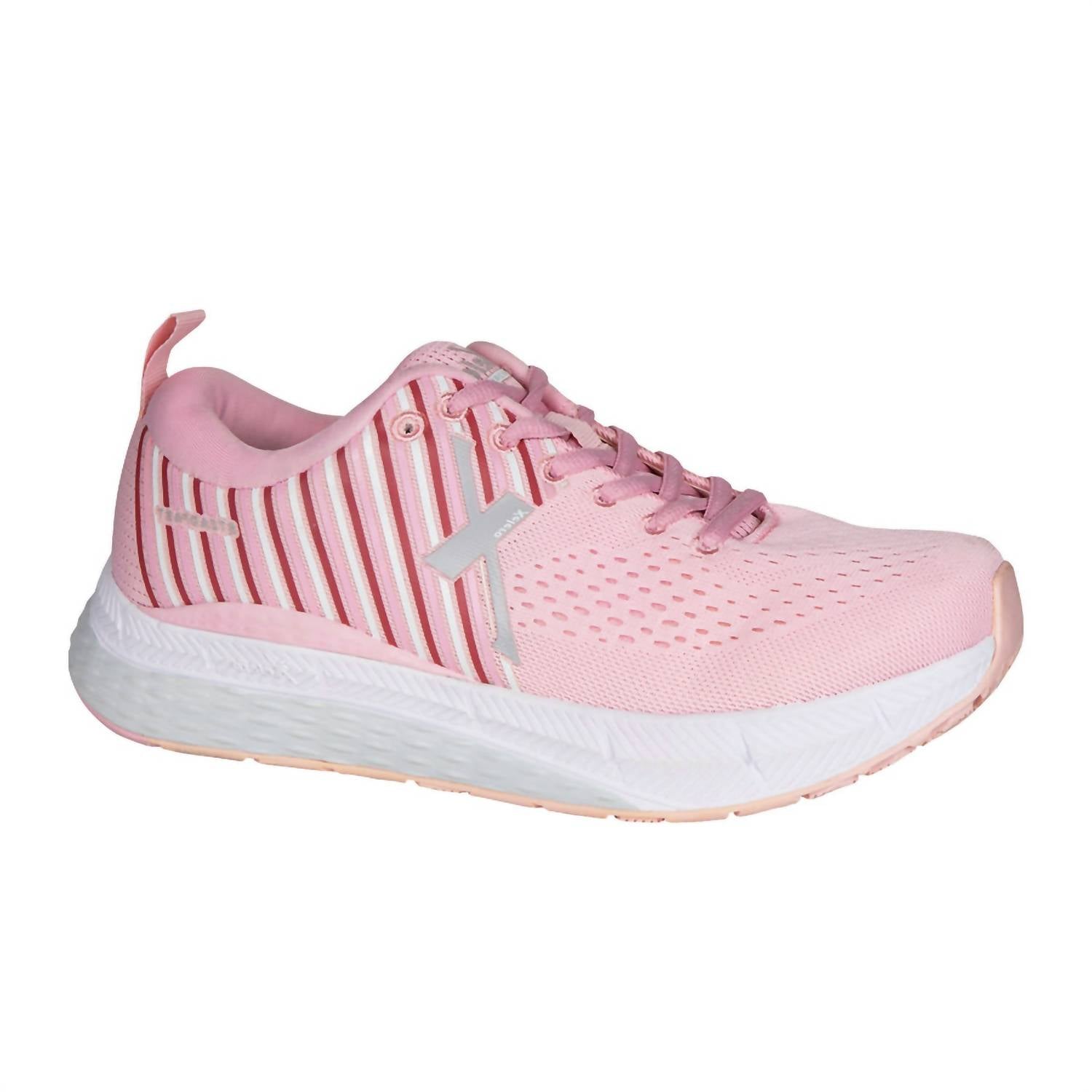 Xelero - Women's Steadfast Running Shoes