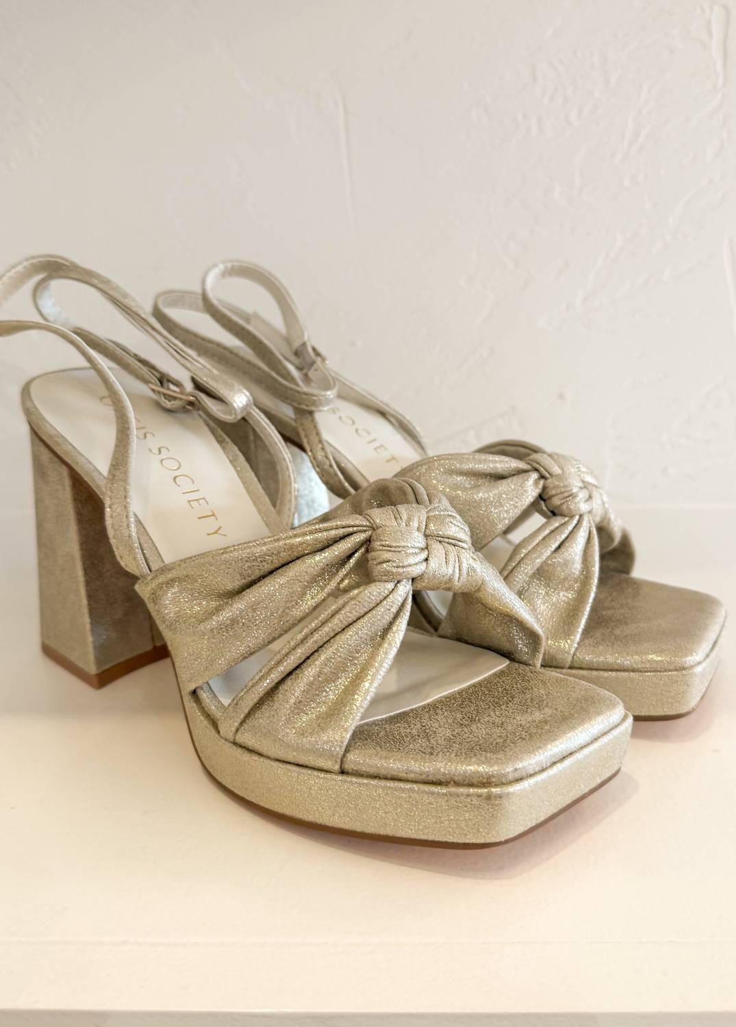 Oasis Society - Women's Zoey Platform Heels