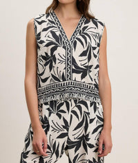 Velvet By Graham & Spencer - Lindsay Fiji Print Tank