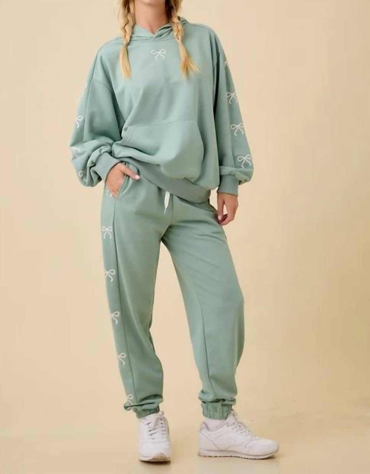 Main Strip - Oversized Hoodie And Sweatpants Matching Set