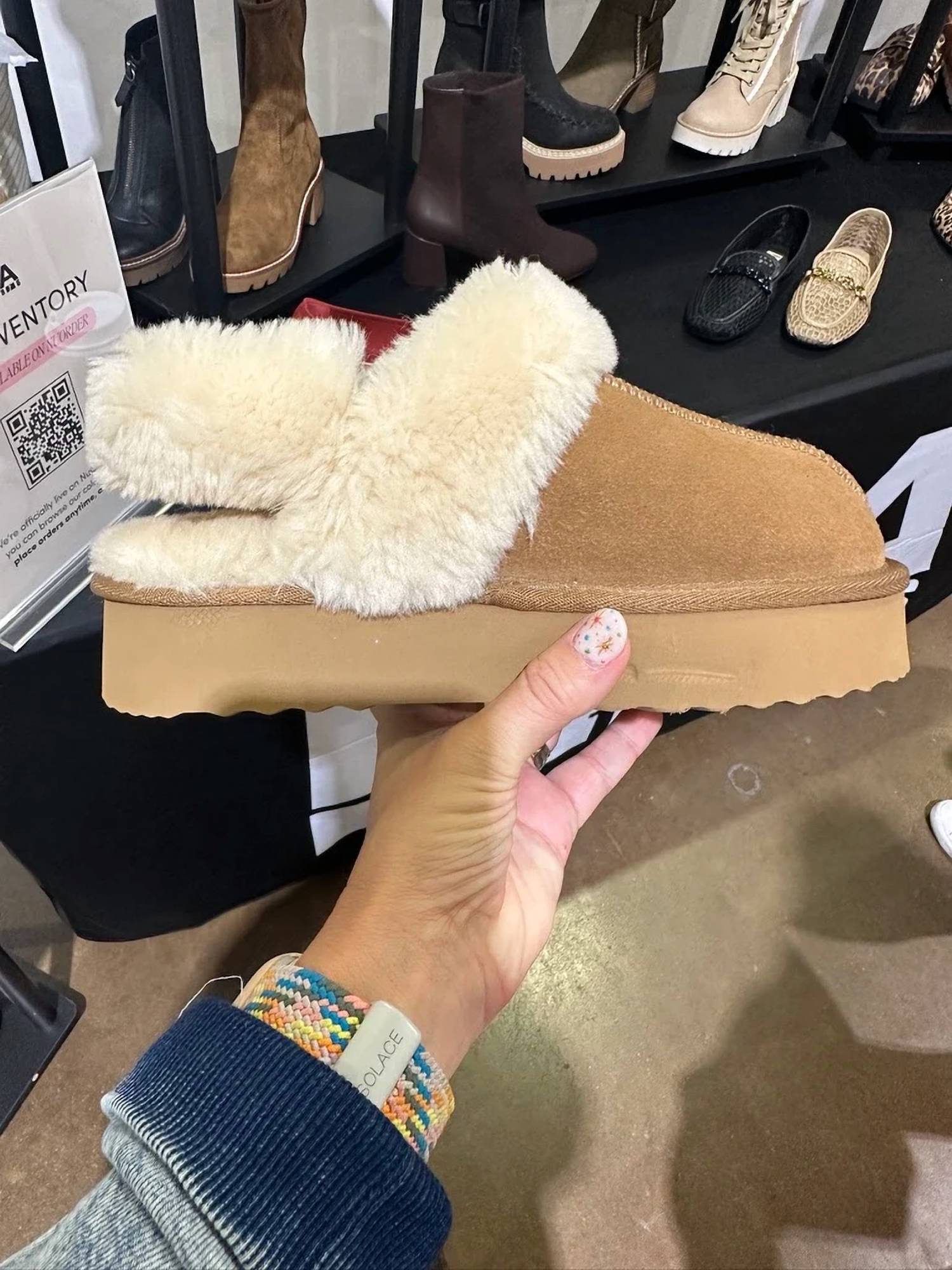 Mia - Women's Icier Fuzzy Strap Platform Slippers