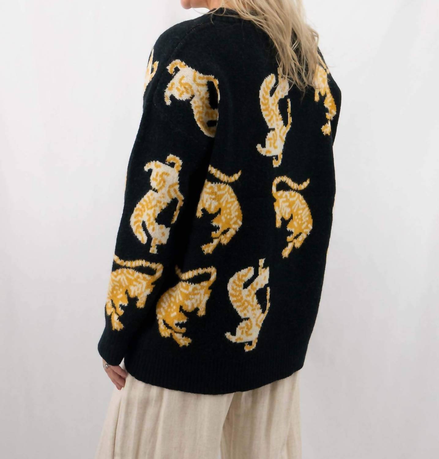 Jodifl - Oversized Running Tiger Print Cardigan
