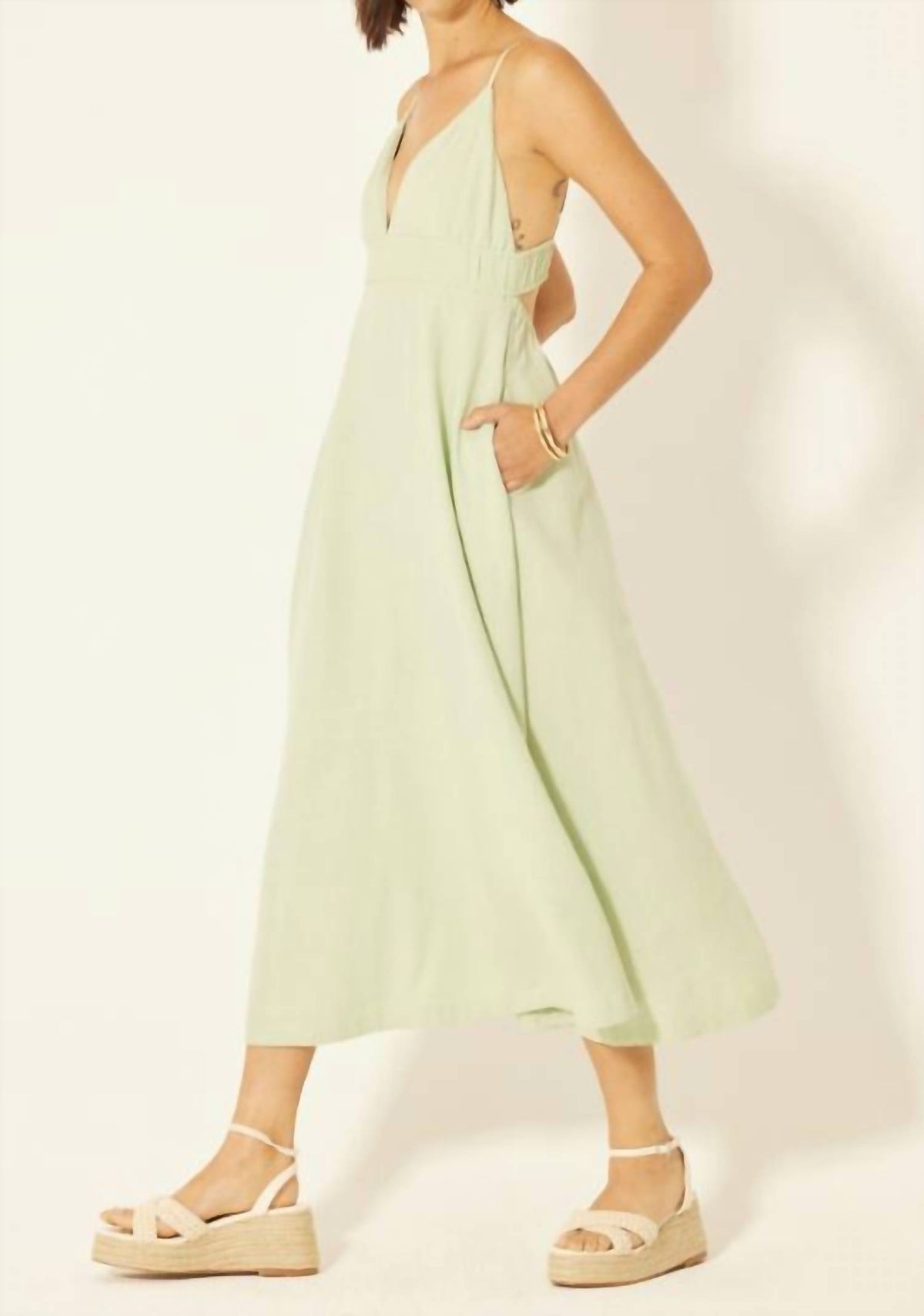 Bila77 - Open Back Midi Dress