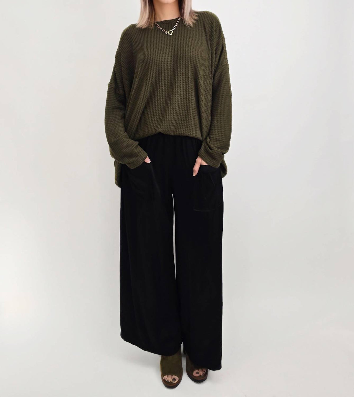 Bodil - Crew Neck Knit Sweater
