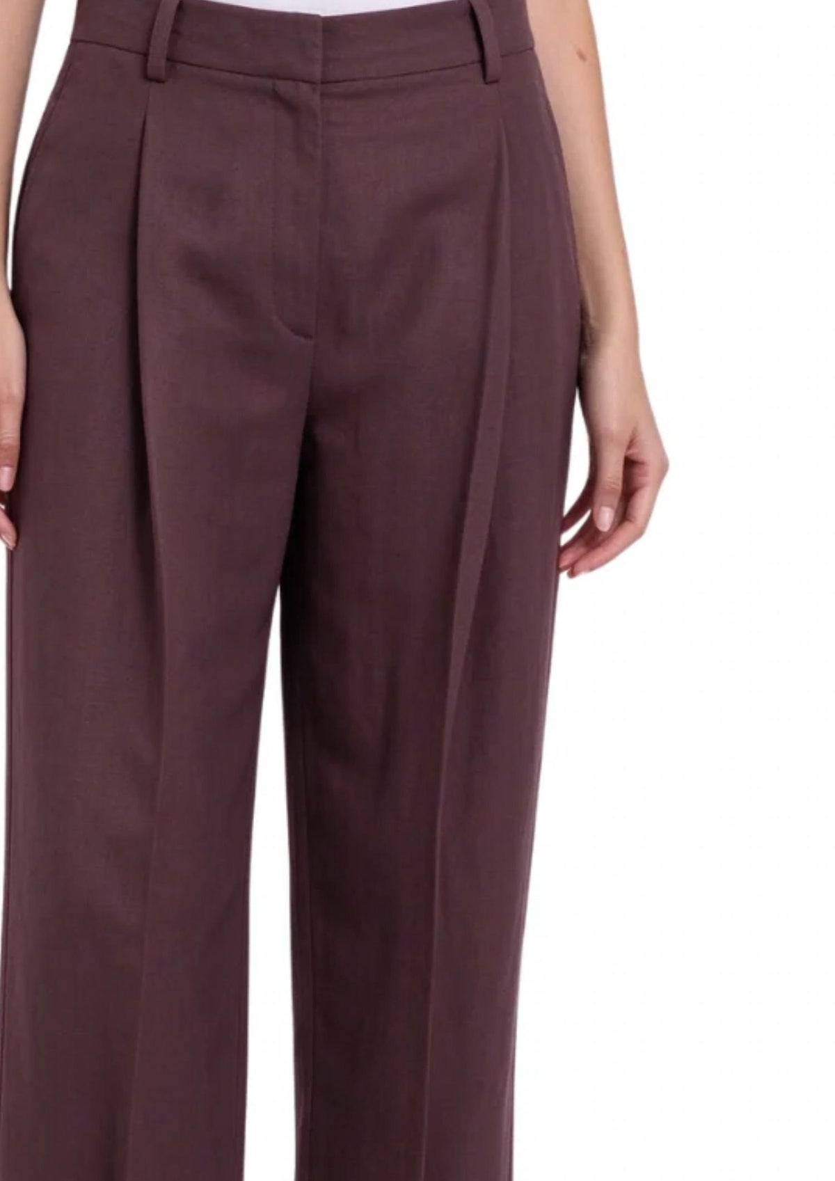 Brunello Cucinelli - Pleated Linen Trouser