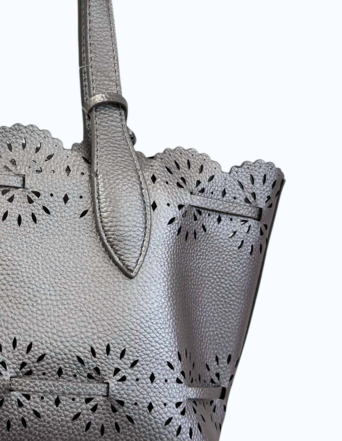 Buco - Women's Platinum Lace Bag