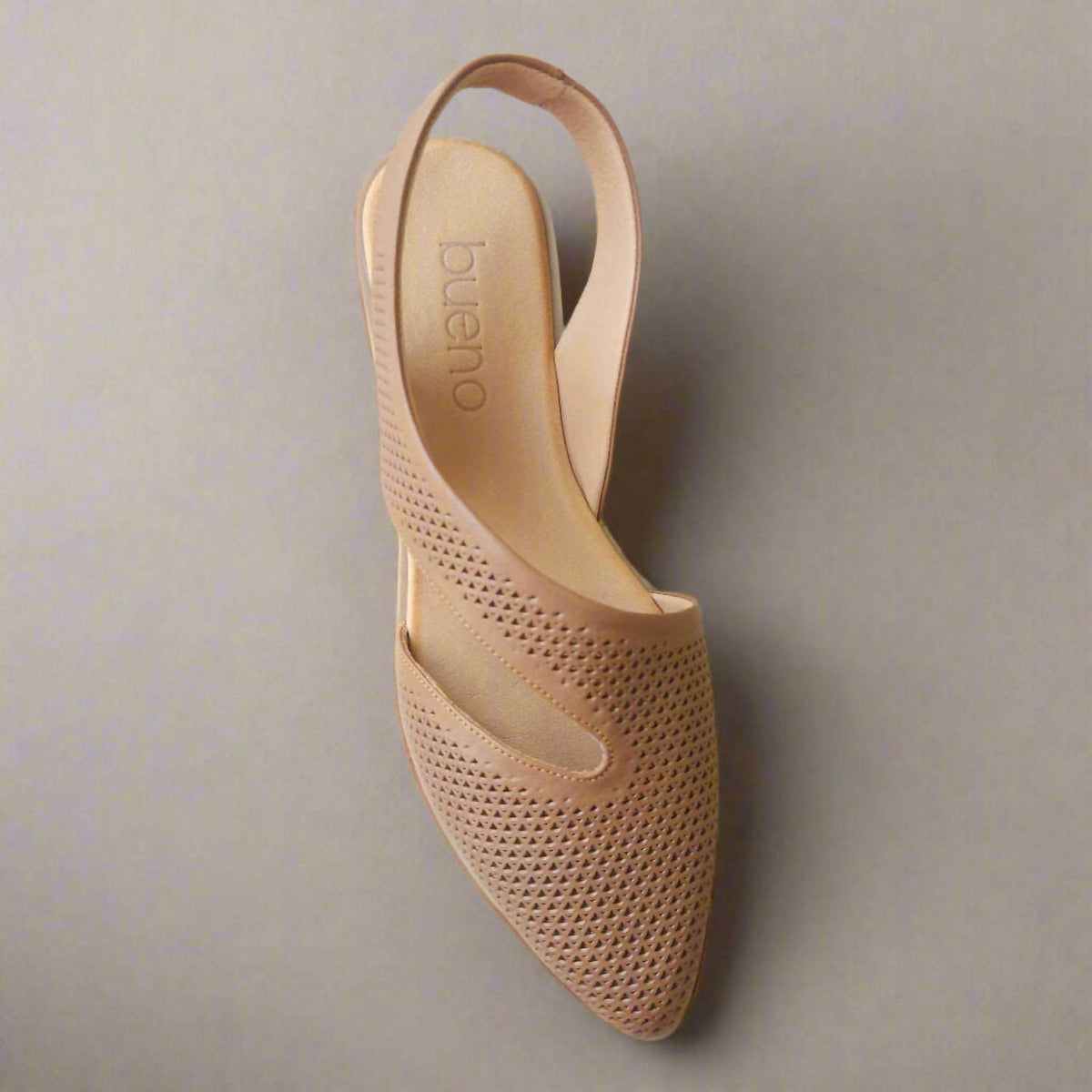 Bueno - Women's Bianca Flat Shoe