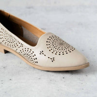 Bueno - Women's Brandy Flat Shoes - flats - grey - loafers