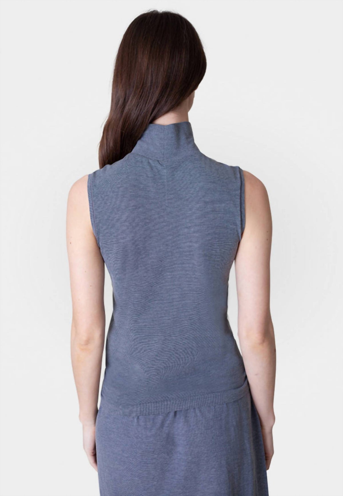 Buki - Sleeveless Turtleneck Shirt