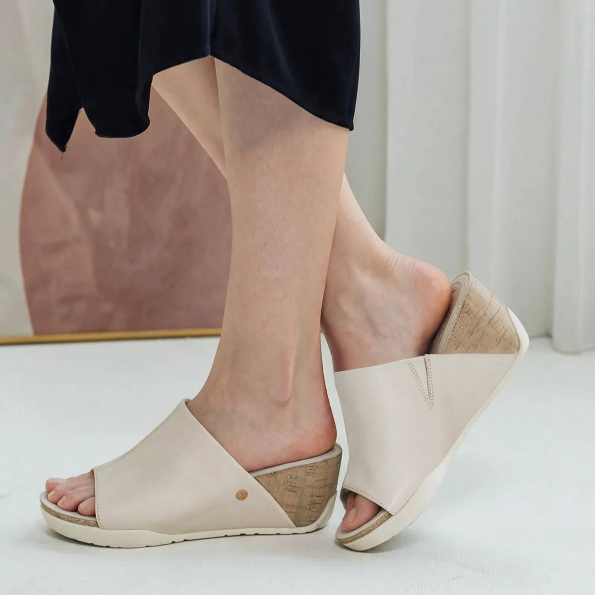 Bussola - Women's Nice Platform Wedge Slide Sandal