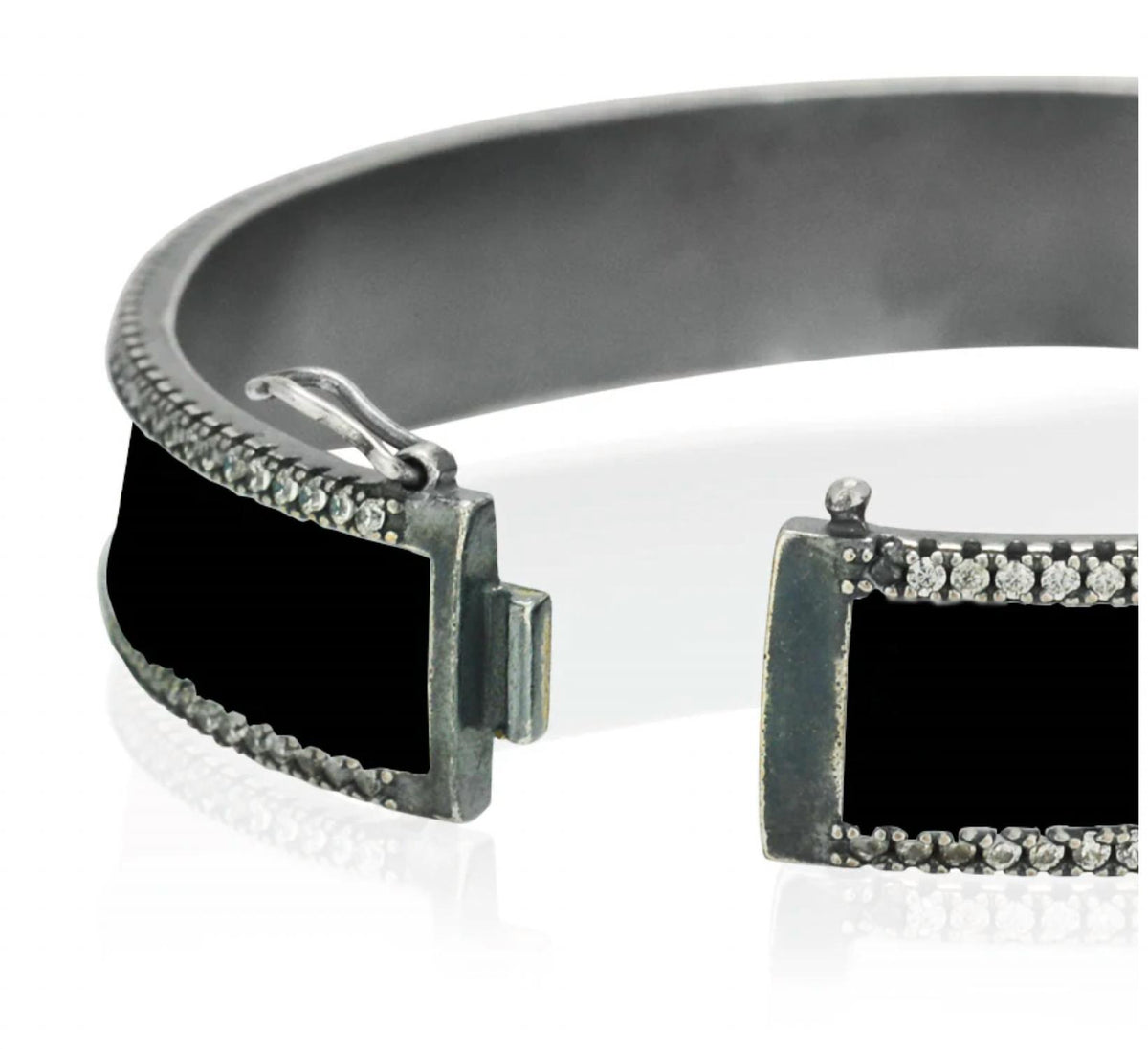 Bzk - Women's Bev Enamel Bangle