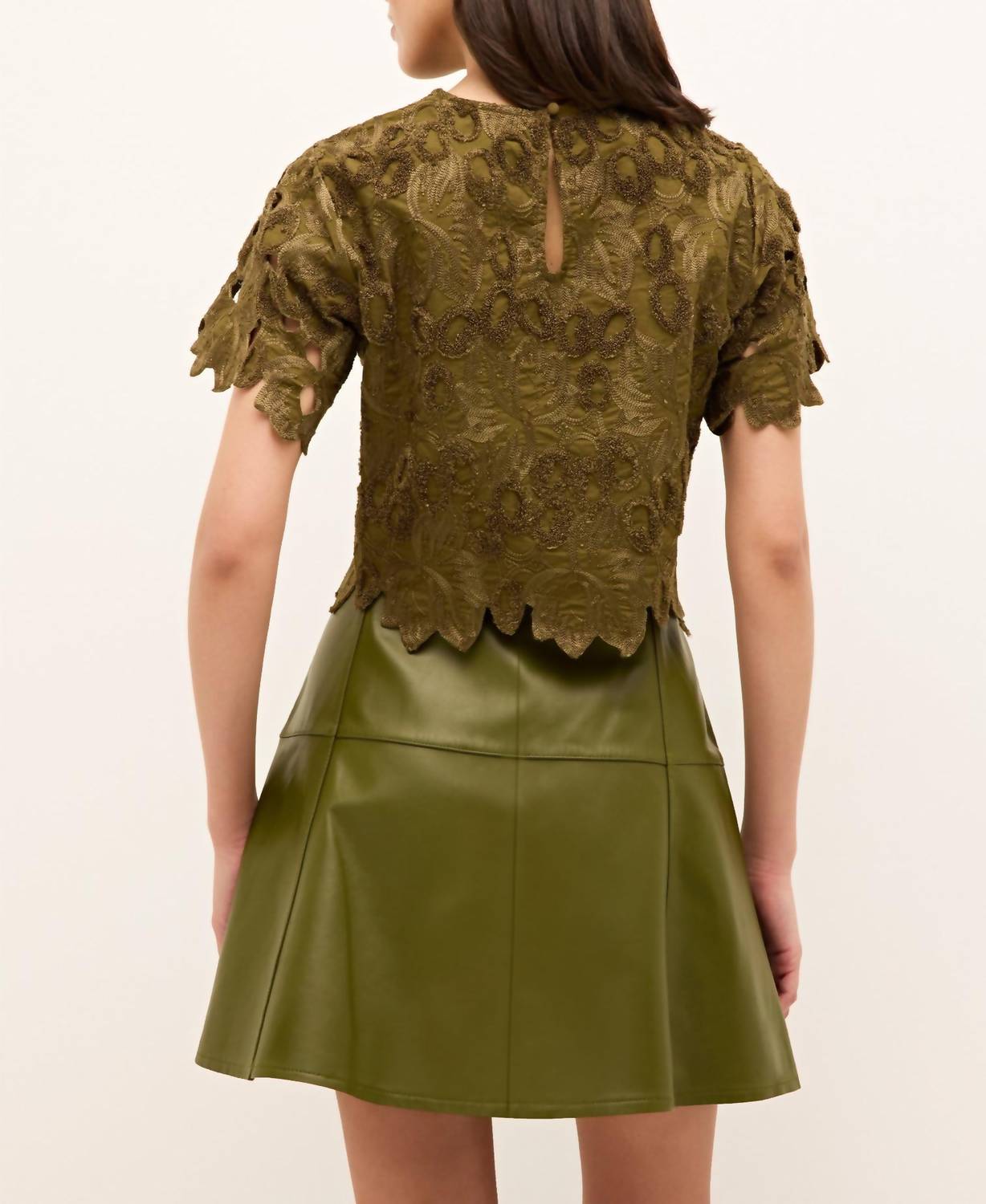 Marie Oliver - Pelumi Crop Top