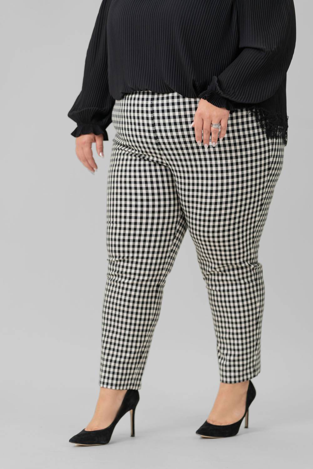 Karen Kane - Straight Leg Piper Pants - Plus