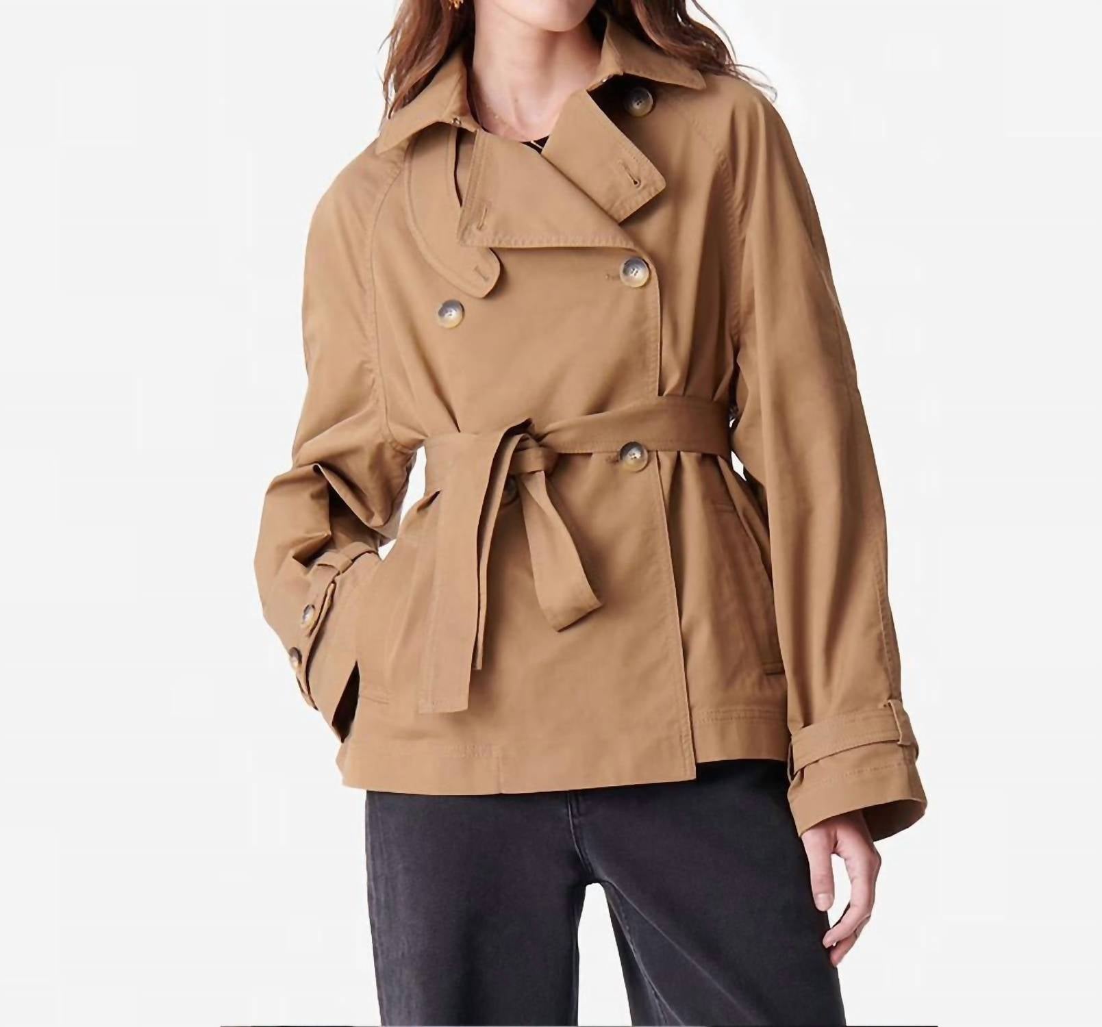 Vanessabruno - Dublin Trench