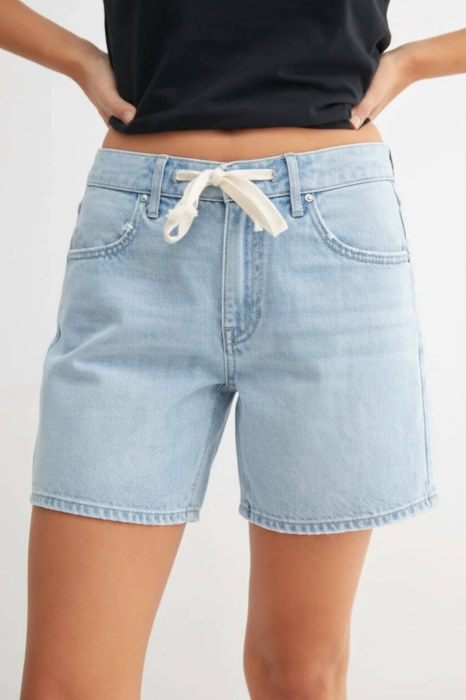 Jbd. - Lightweight Tie Waist Longer Shorts