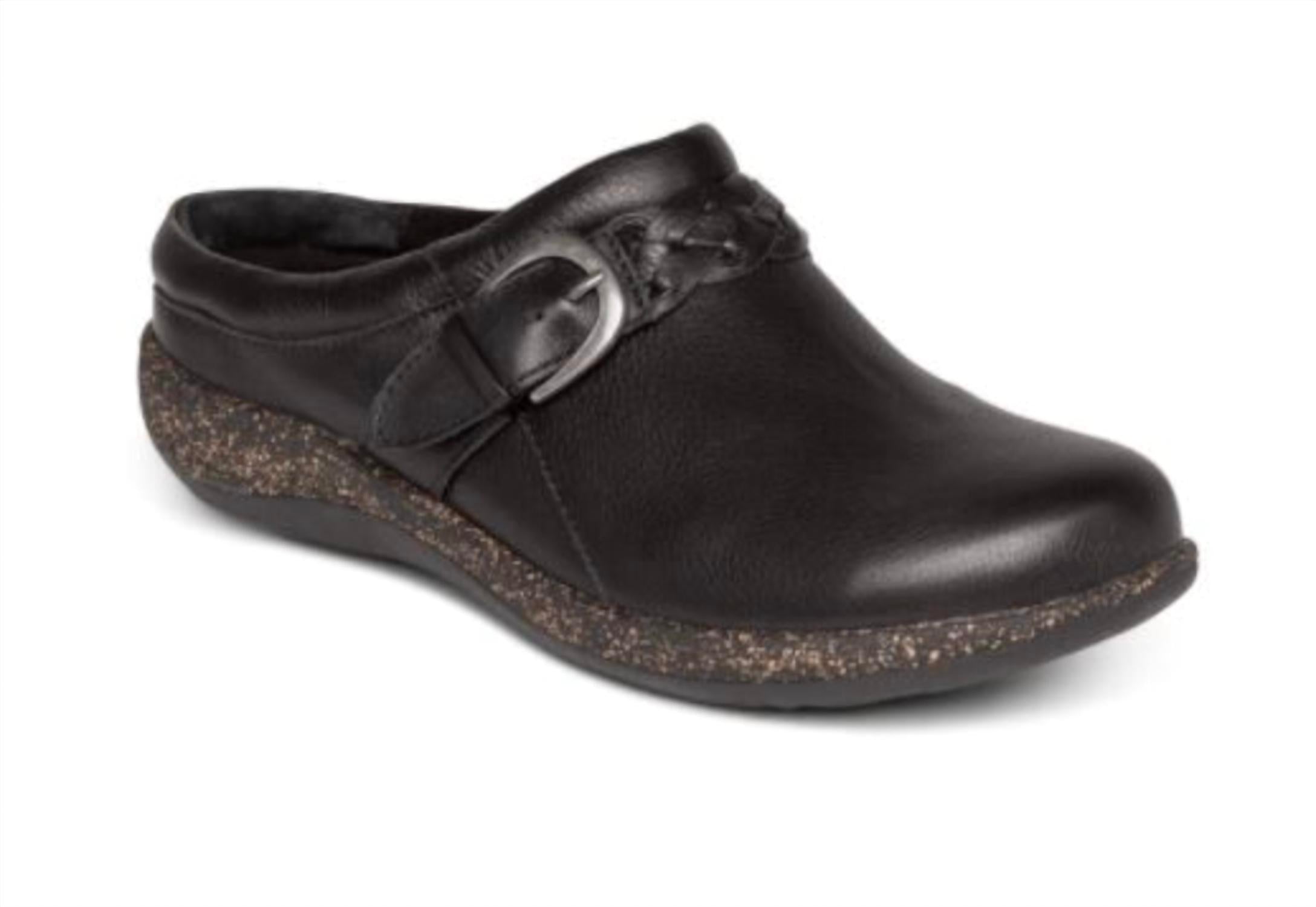 Libby Comfort Womens Clogs - Wide Width