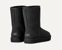 Ugg - Women's Classic Short Ii Boot