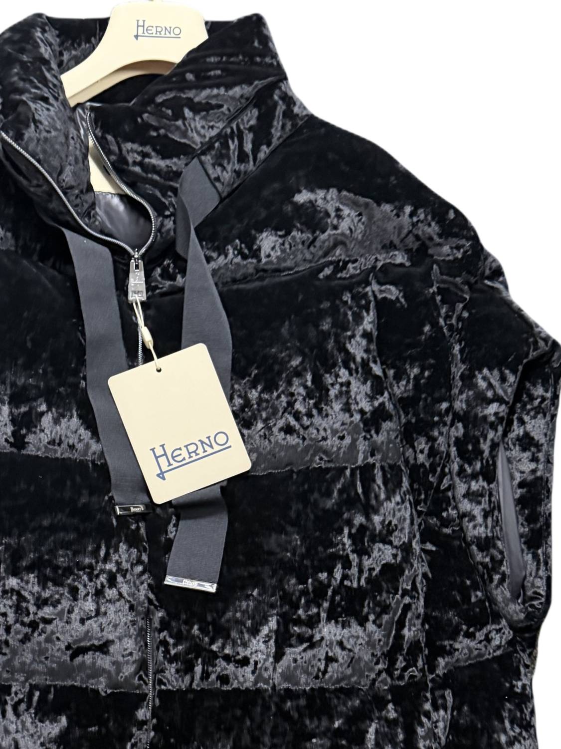 Herno - Women's Zip Up Puffer Vest