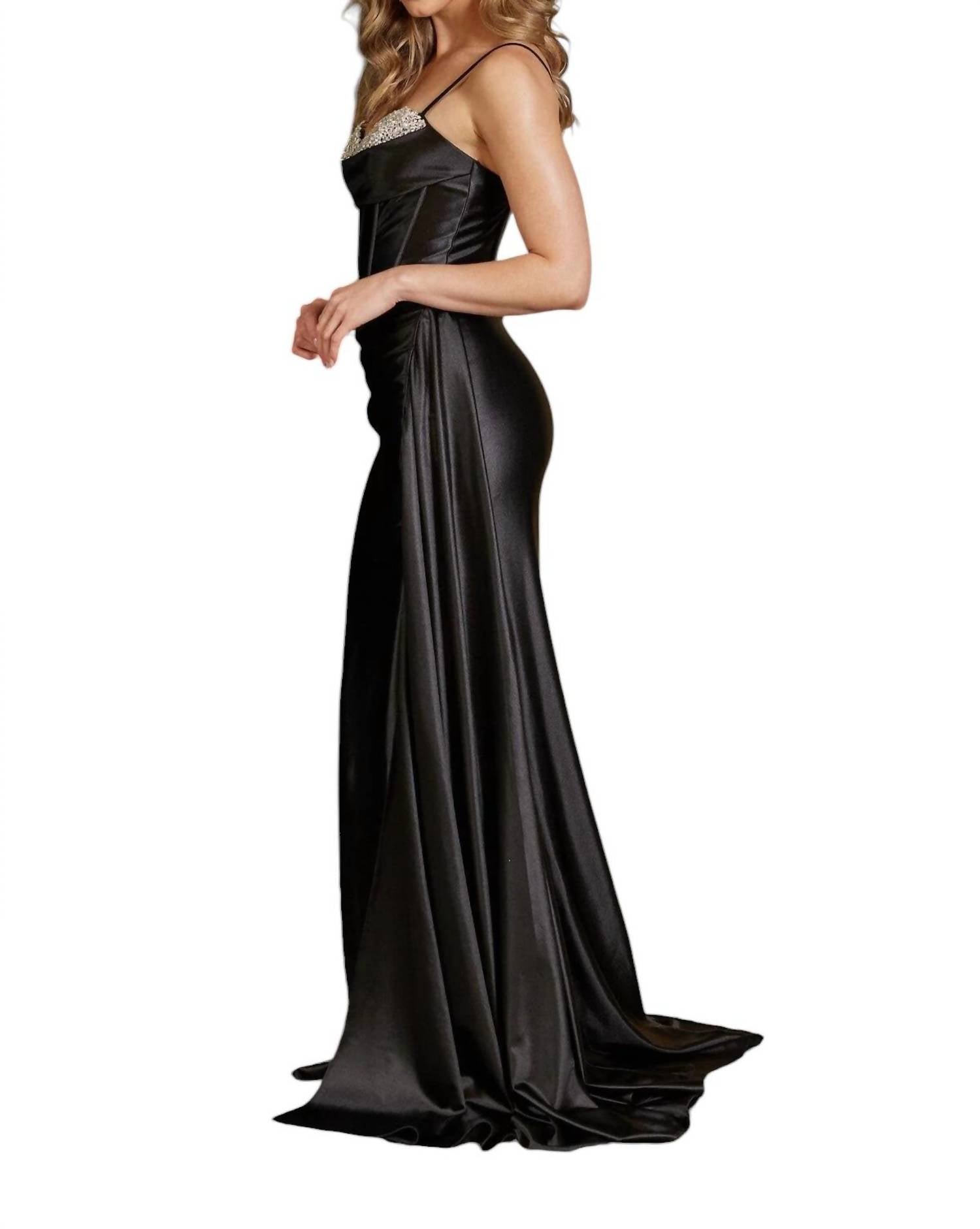 Nox Anabel - FITTED SATIN BEADED SLEEVELESS SLIT GOWN