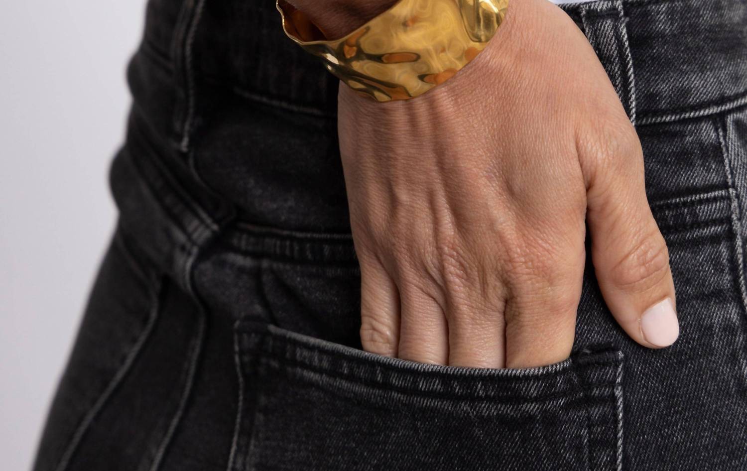 Sahira Jewelry Design - Women's Shira Hammered Cuff