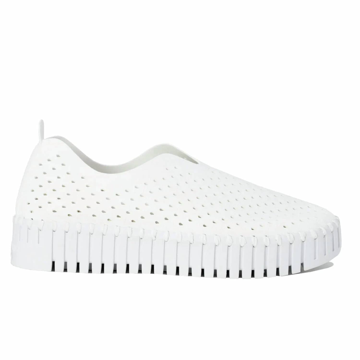 Ilse Jacobsen Women's Tulip 3373 Shoes in white - women's flats - detail view