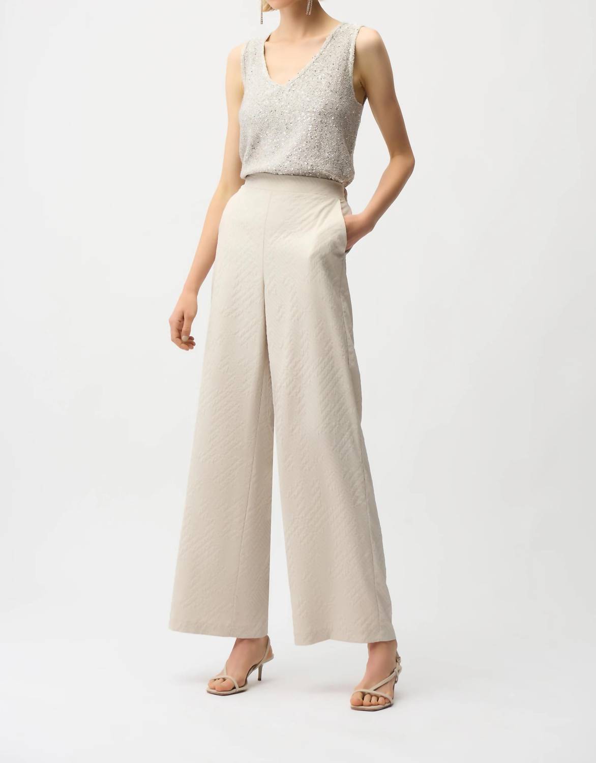 Joseph Ribkoff - Glamorous V-neck Sleeveless Pullover Camisole