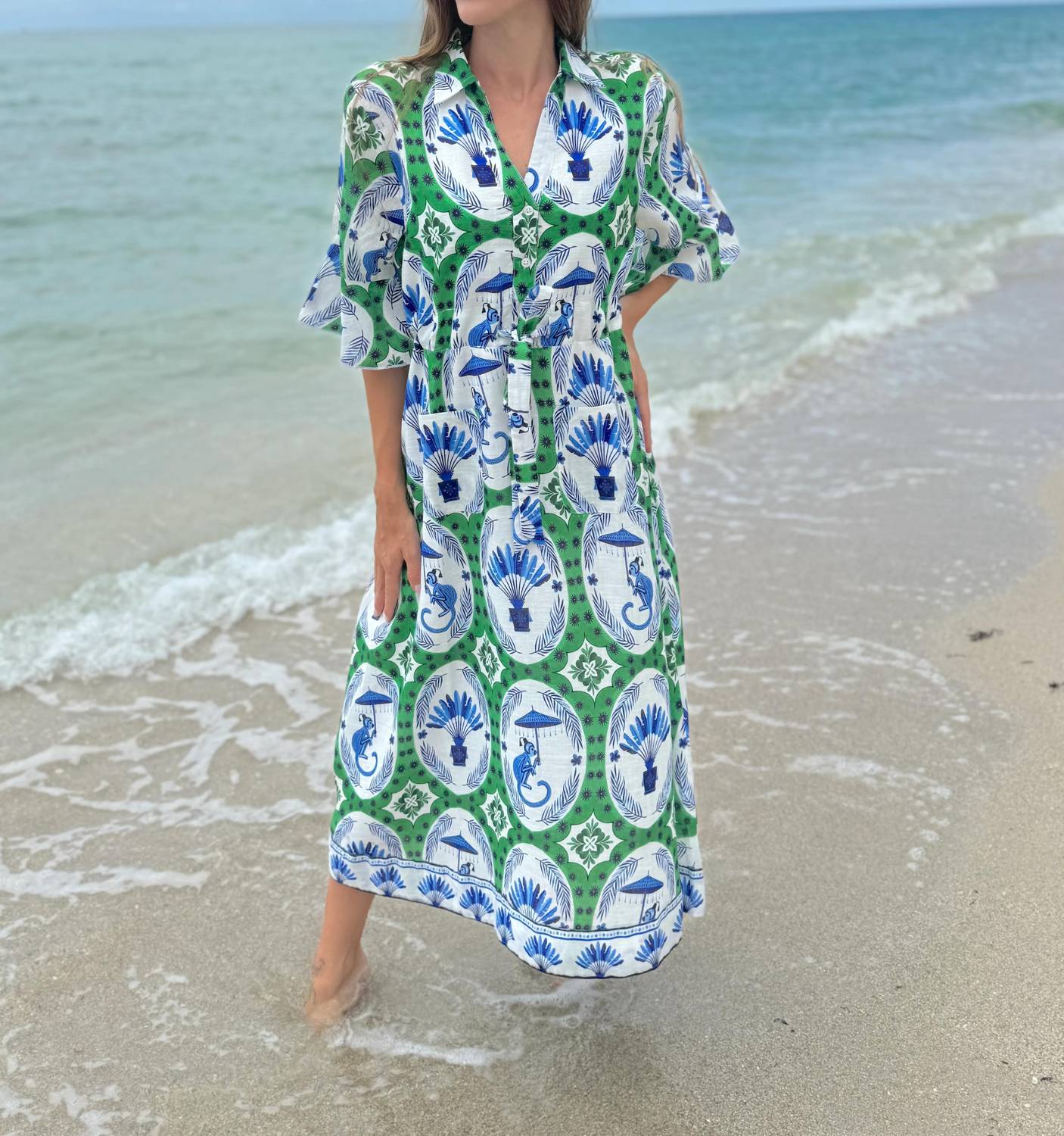 Islapayal - Cape Midi Dress