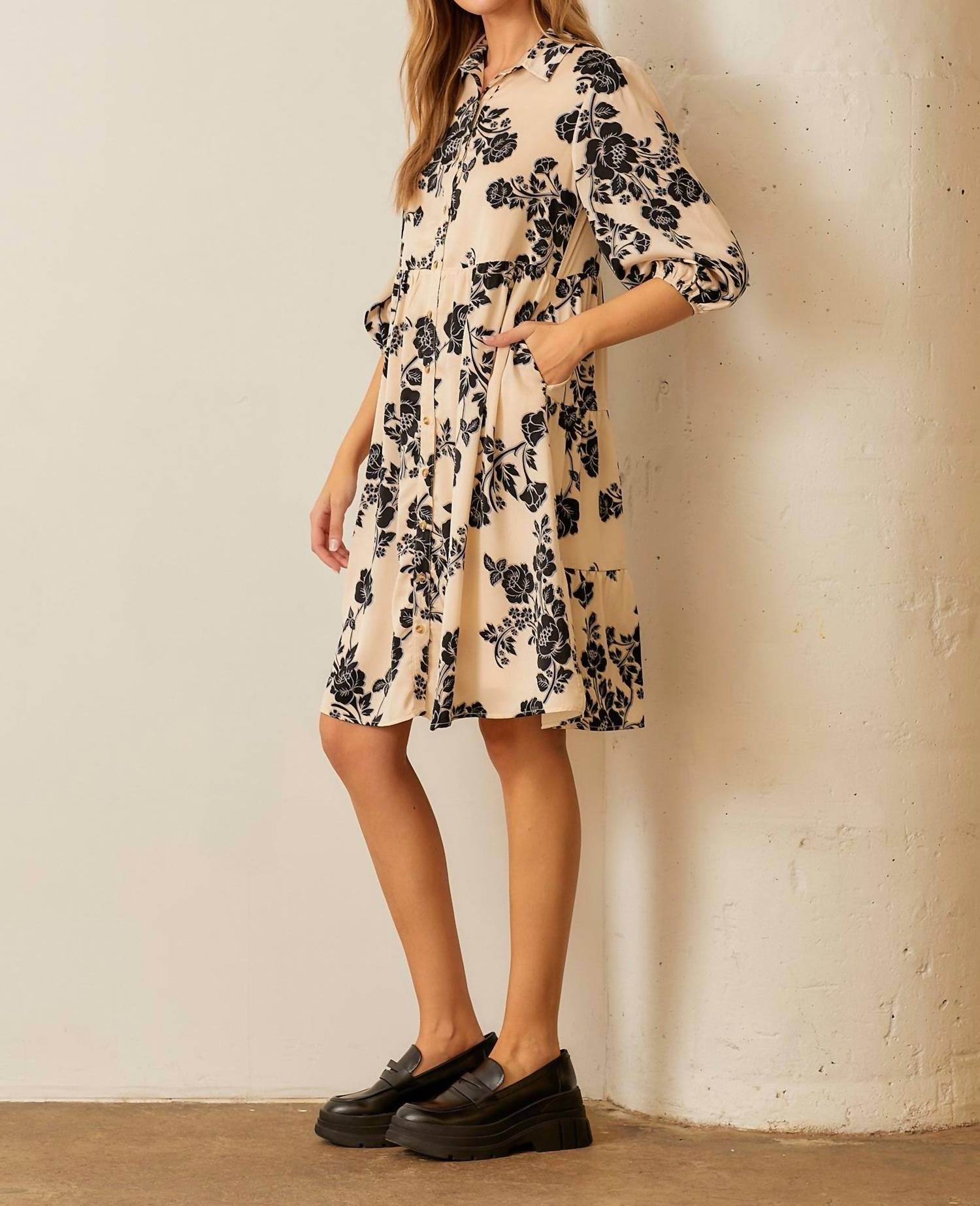 Polagram - Floral Print Tiered Button Up Dress