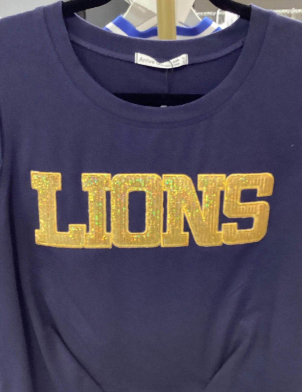 Arrive Guide - Women's Lions Yoga Top