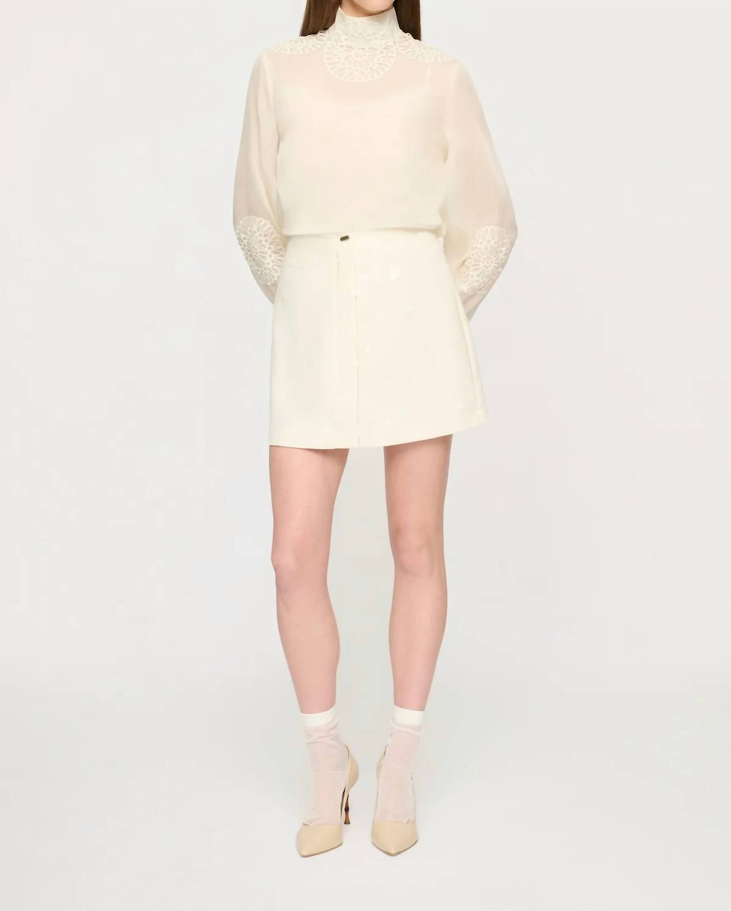 Clea - Larissa Embroidery Shirt