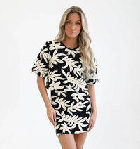 Never A Wallflower - Half Sleeve Crop Top
