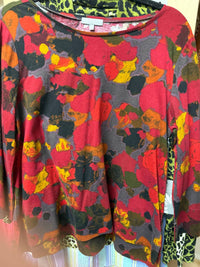 Habitat - Deep Hem Tee Collage Top