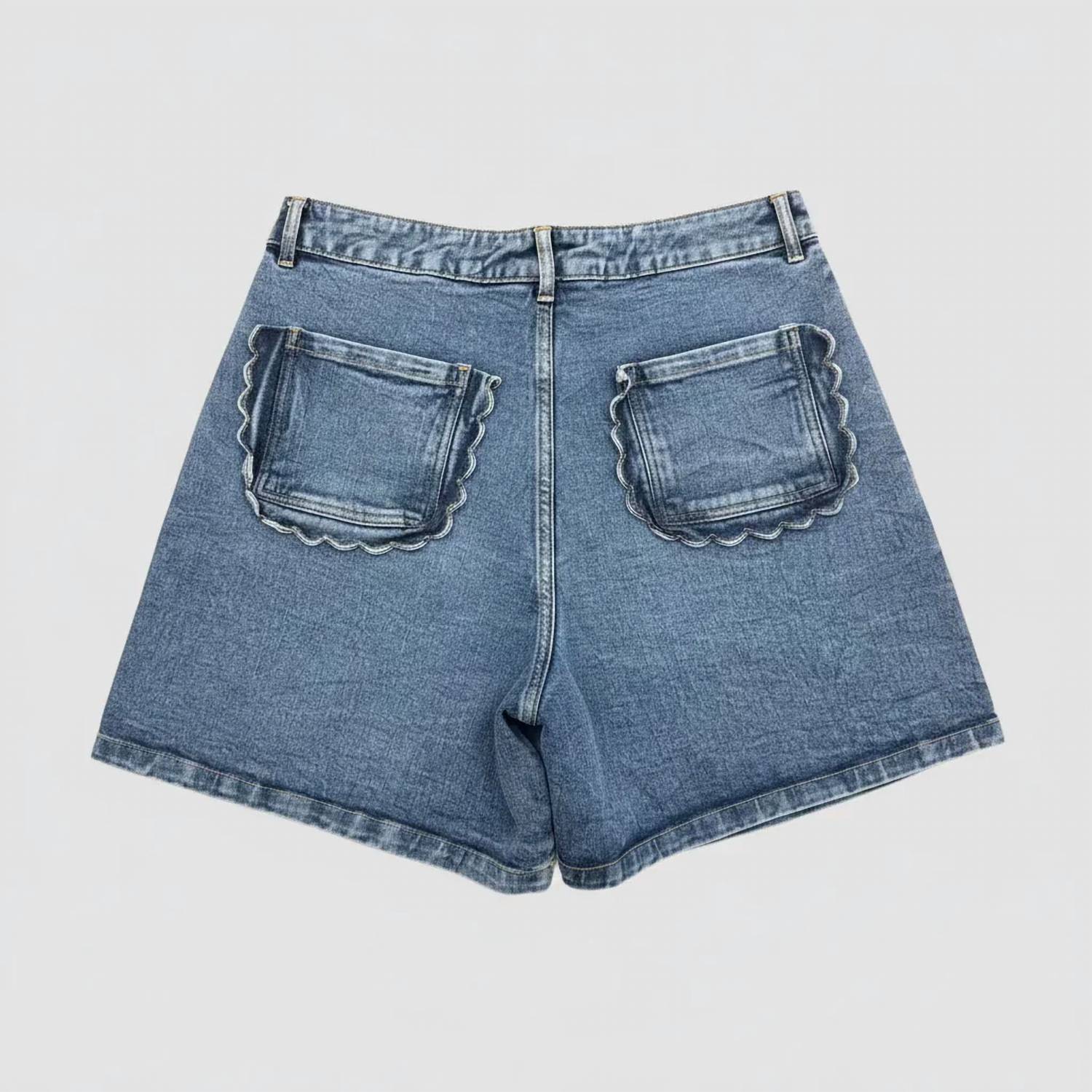 Compania Fantastica - Women's Wave Detailed Short