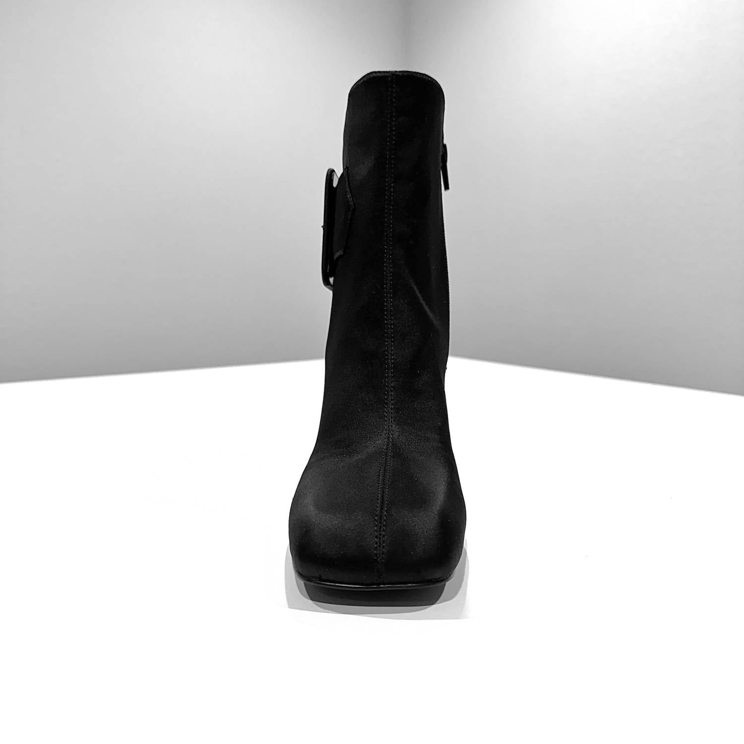 Jeffrey Campbell - Women's Willing Heeled Boots
