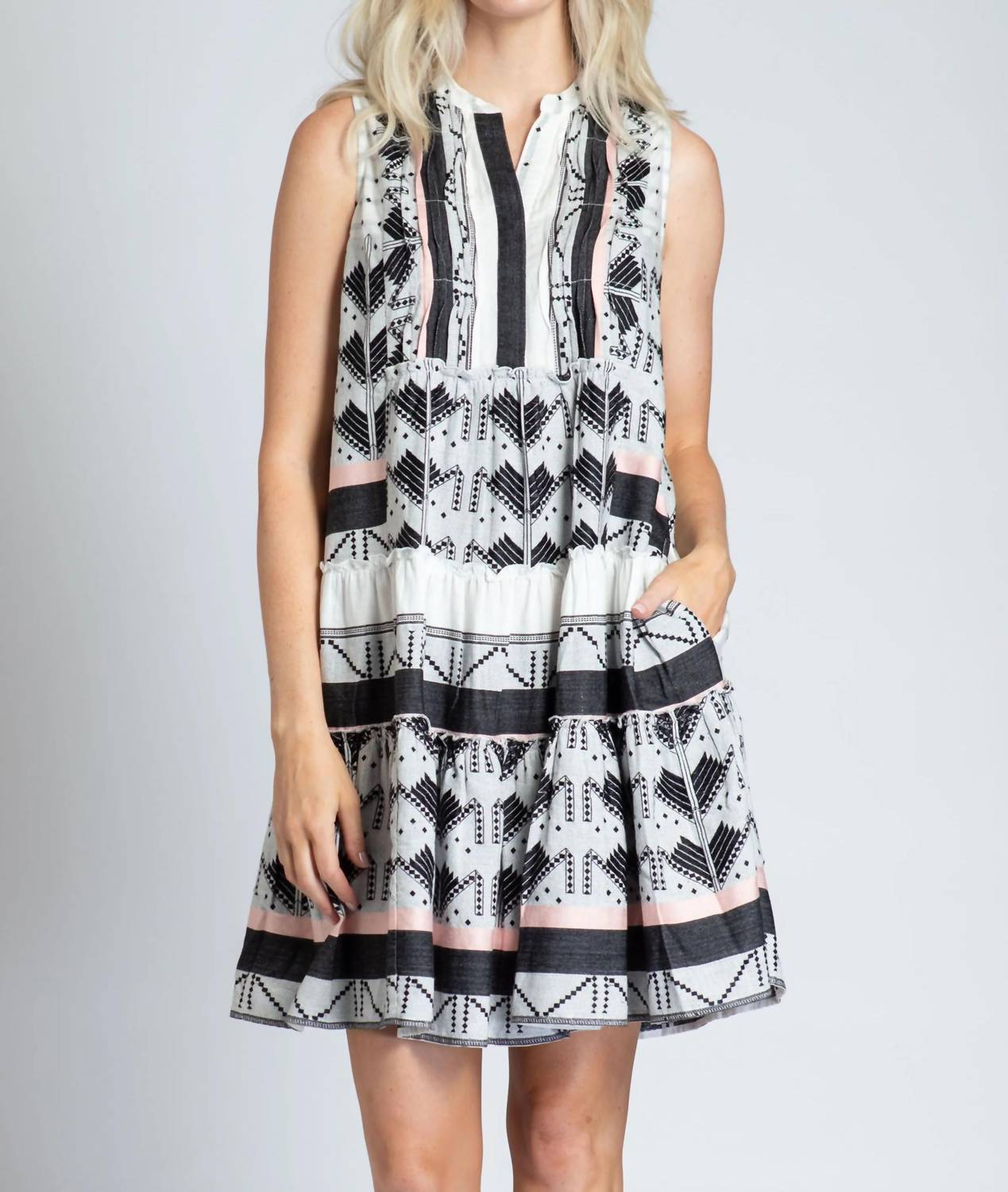 Apny - Sleeveless Pintuck Mini Dress