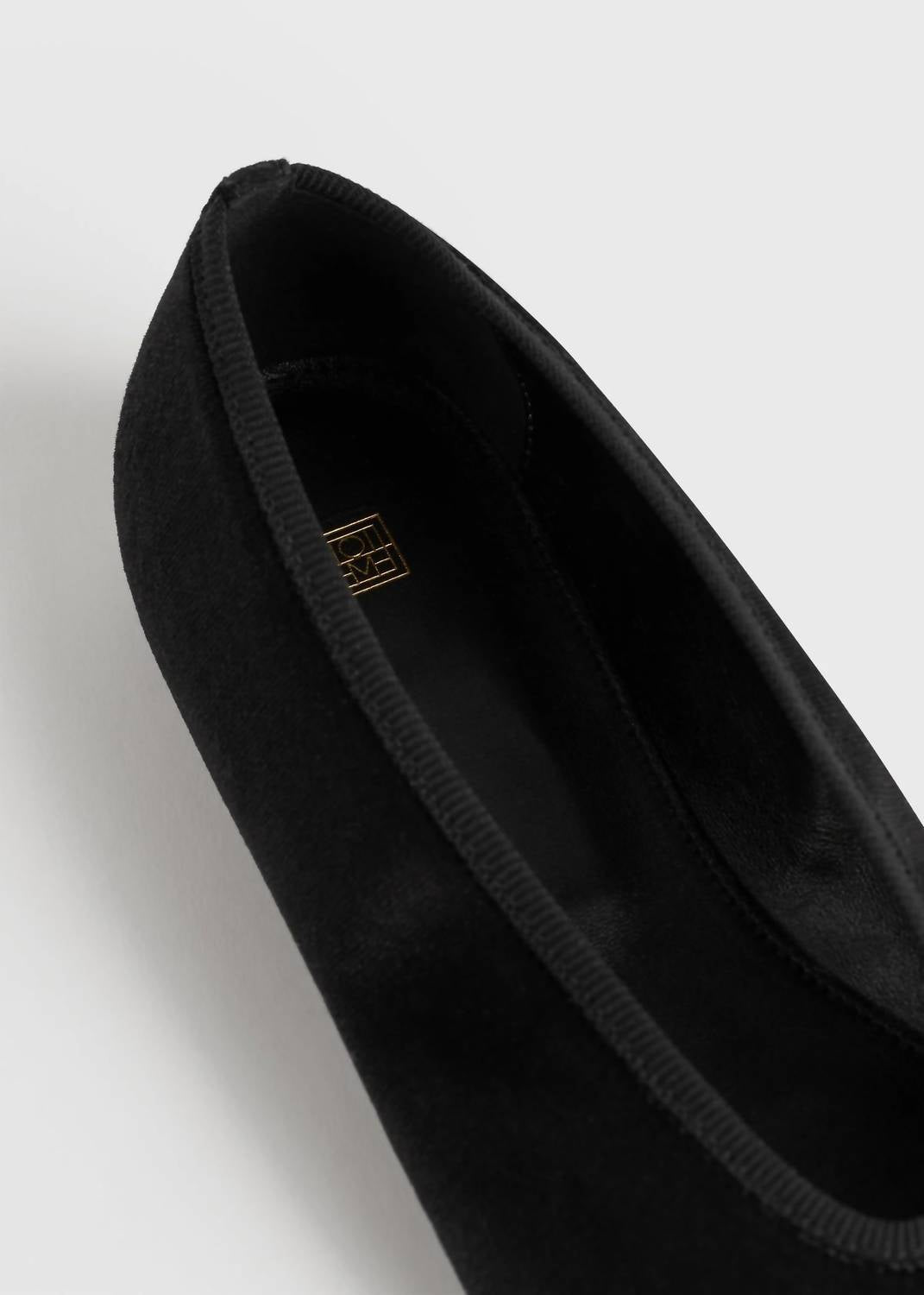 Toteme - Women's Minimalist Velvet Ballerina Shoes