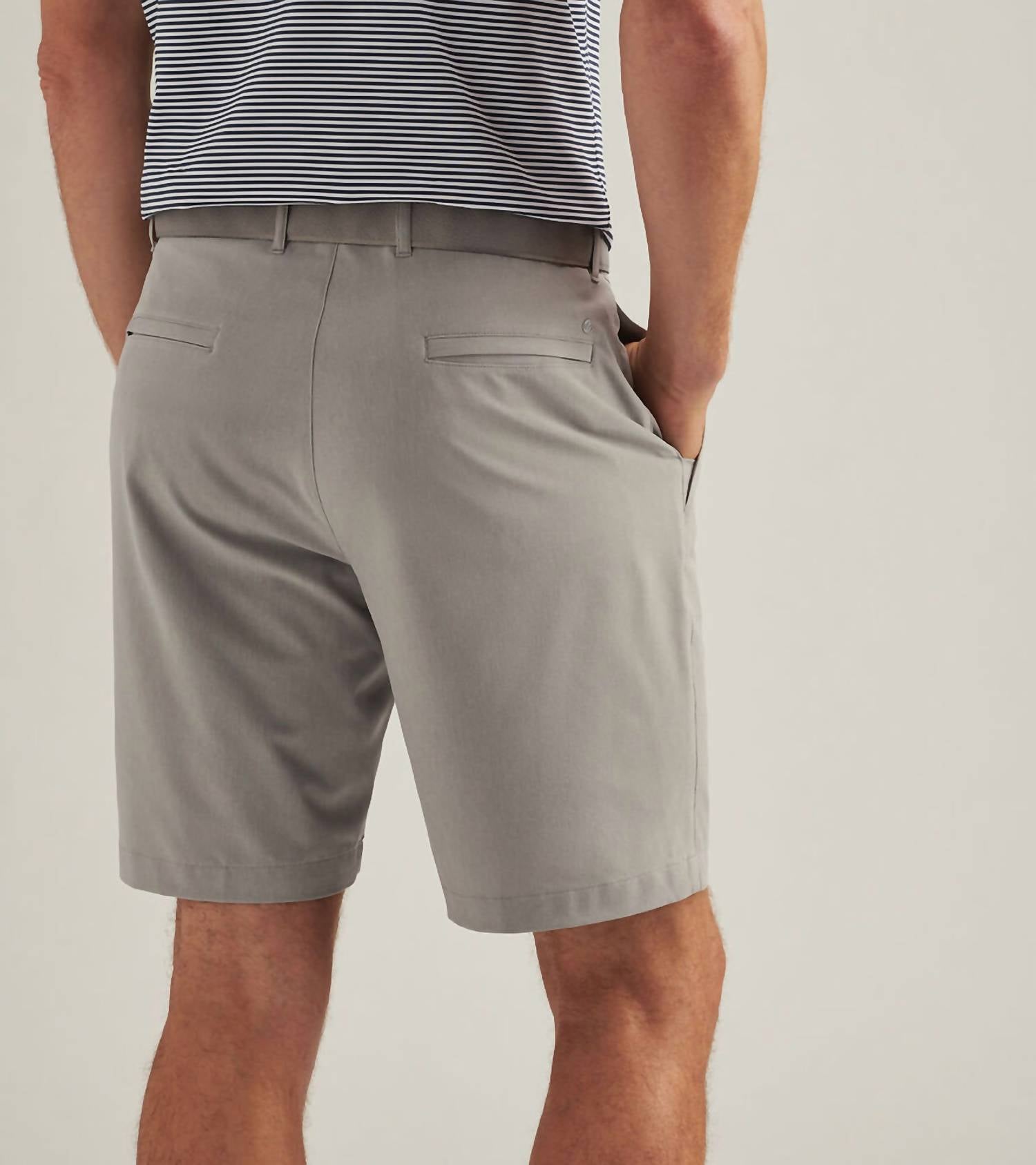PETER MILLAR Shackleford Hybrid Short in grey - men's shorts - detail view