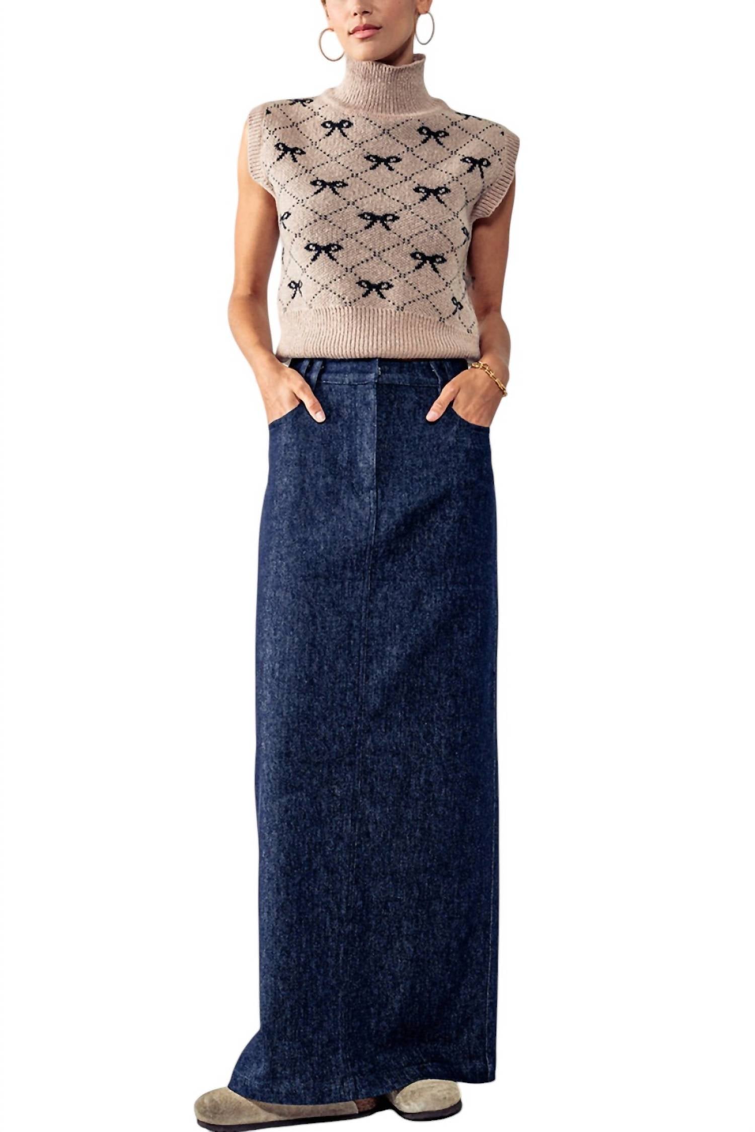 Trend:Notes - Back Slit Maxi Skirt