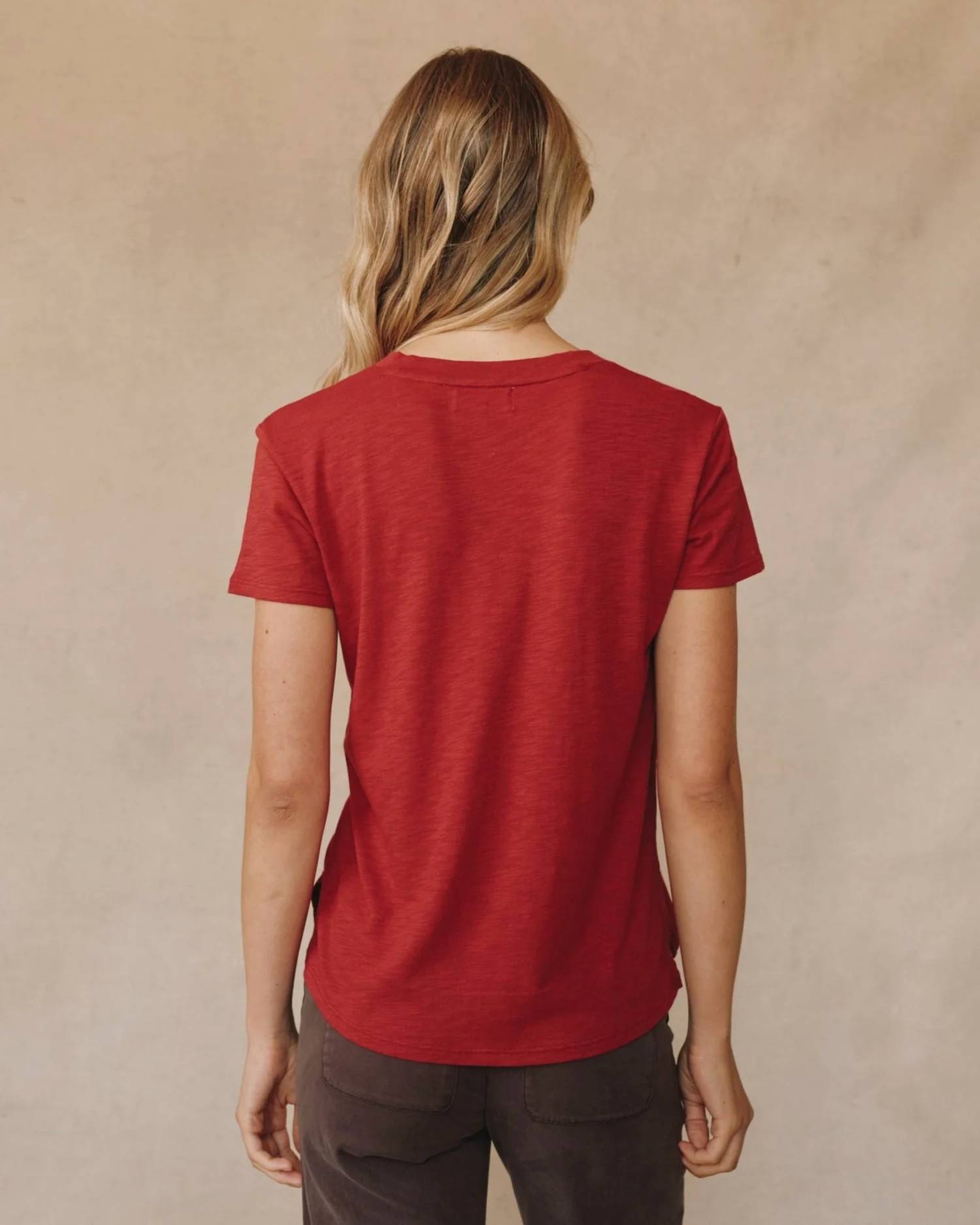 Bella Dahl - Side slit v neck tee