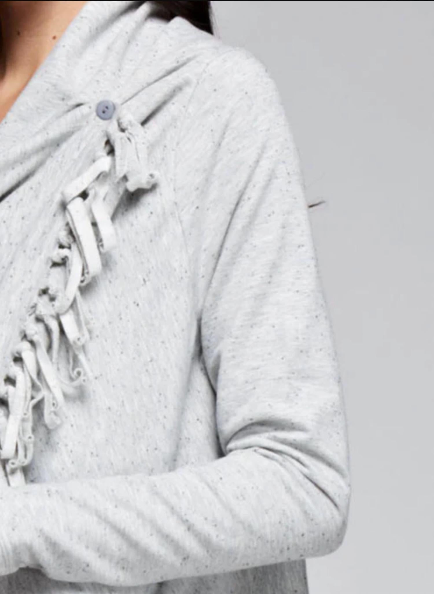 Lovestitch - Sierra Fringe Wrap