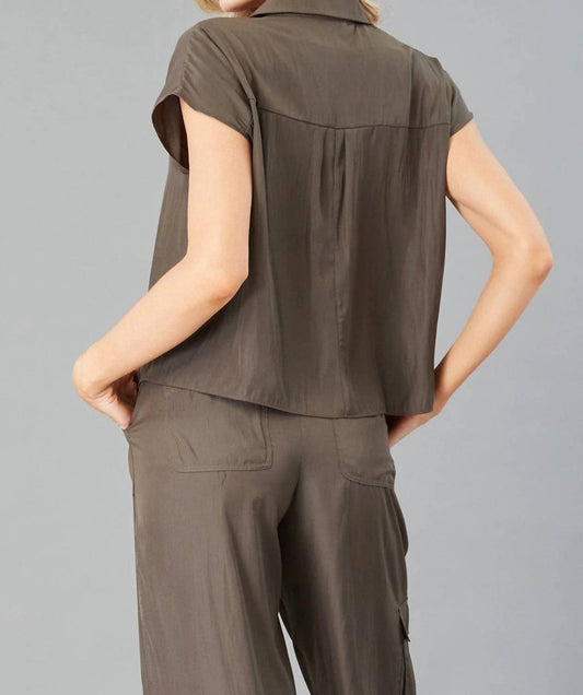 Lola & Sophie - Collar V-neck Boxy Top