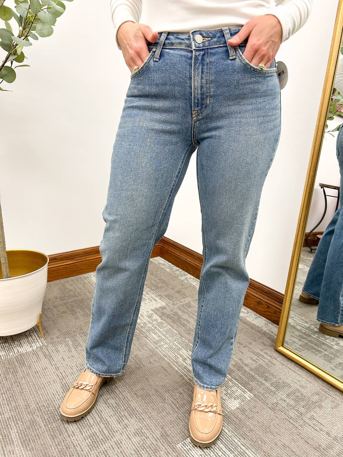 Jbd. - Mid Rise Straight Leg Jeans