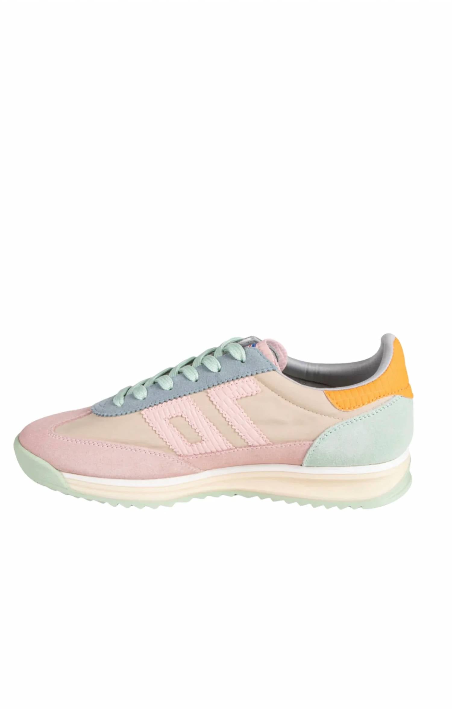 Back 70 - Women's Barkley Jogger Sneakers