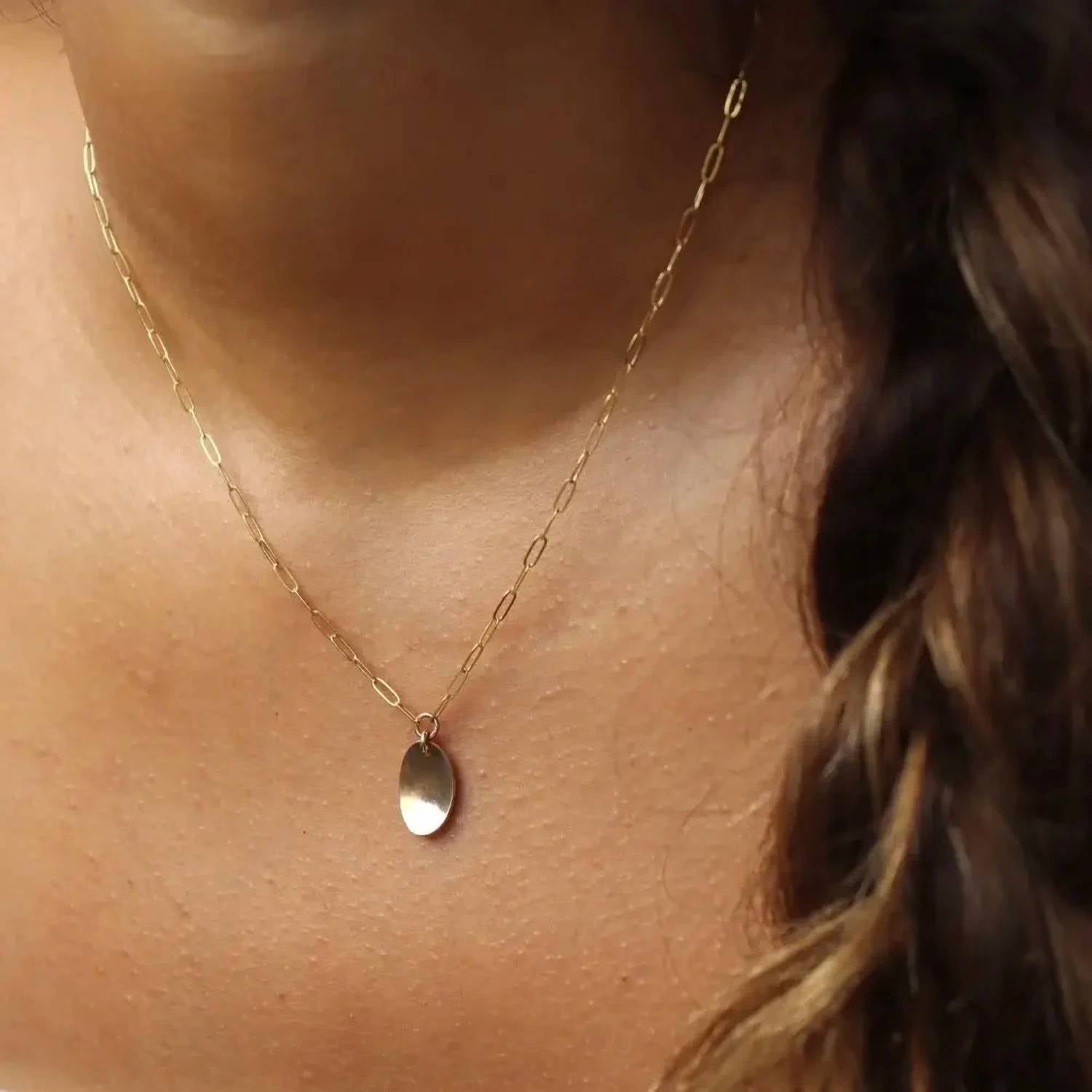 Token Jewelry - Women's Dapped Oval Necklace