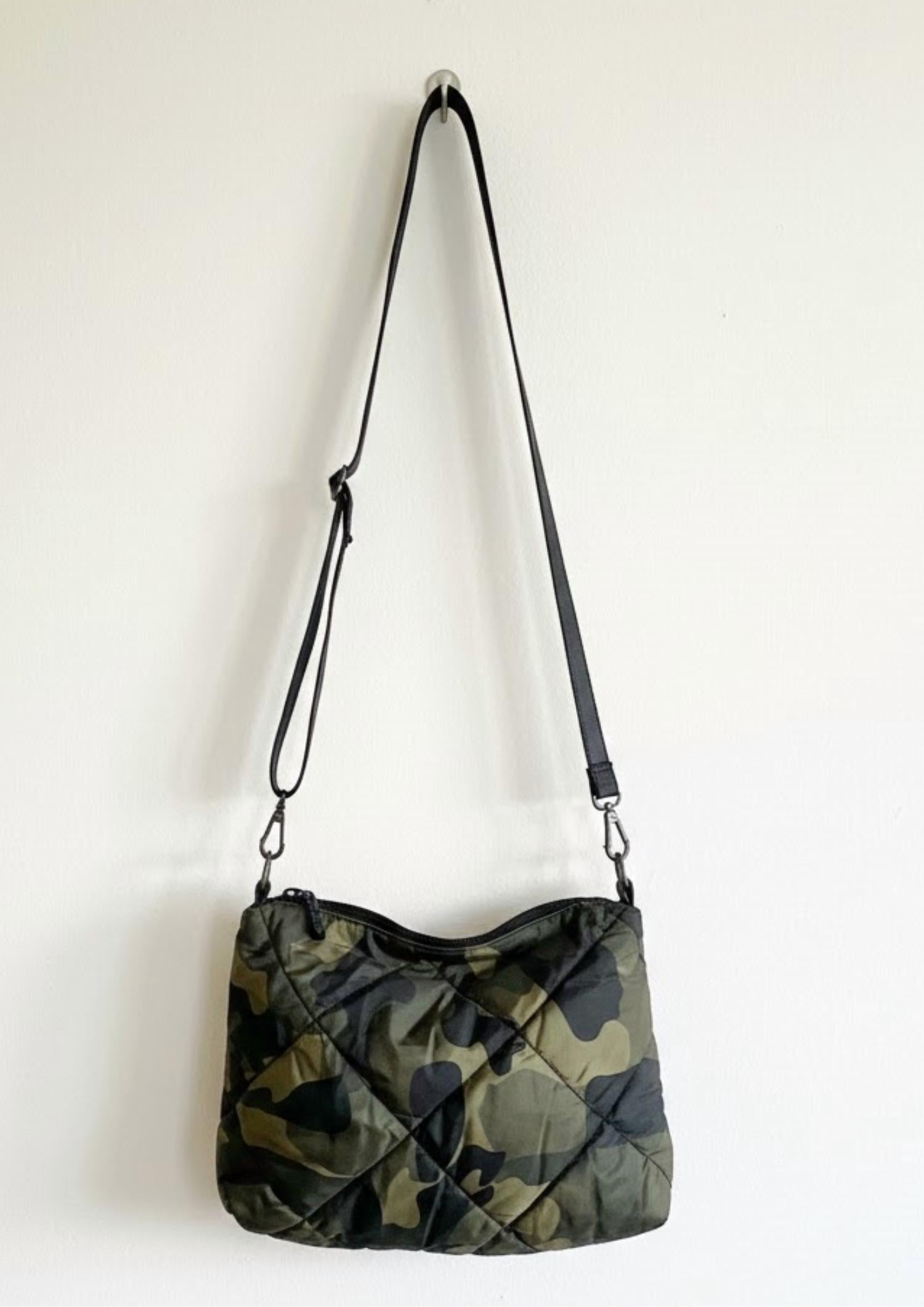 Pretty Simple - Women's Ava Quilted Camo Crossbody Bag