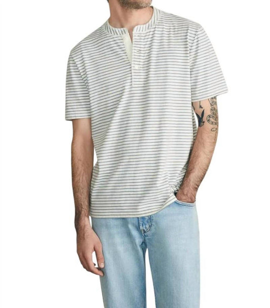 Faherty - Short Sleeve Sunwashed Henley Tee