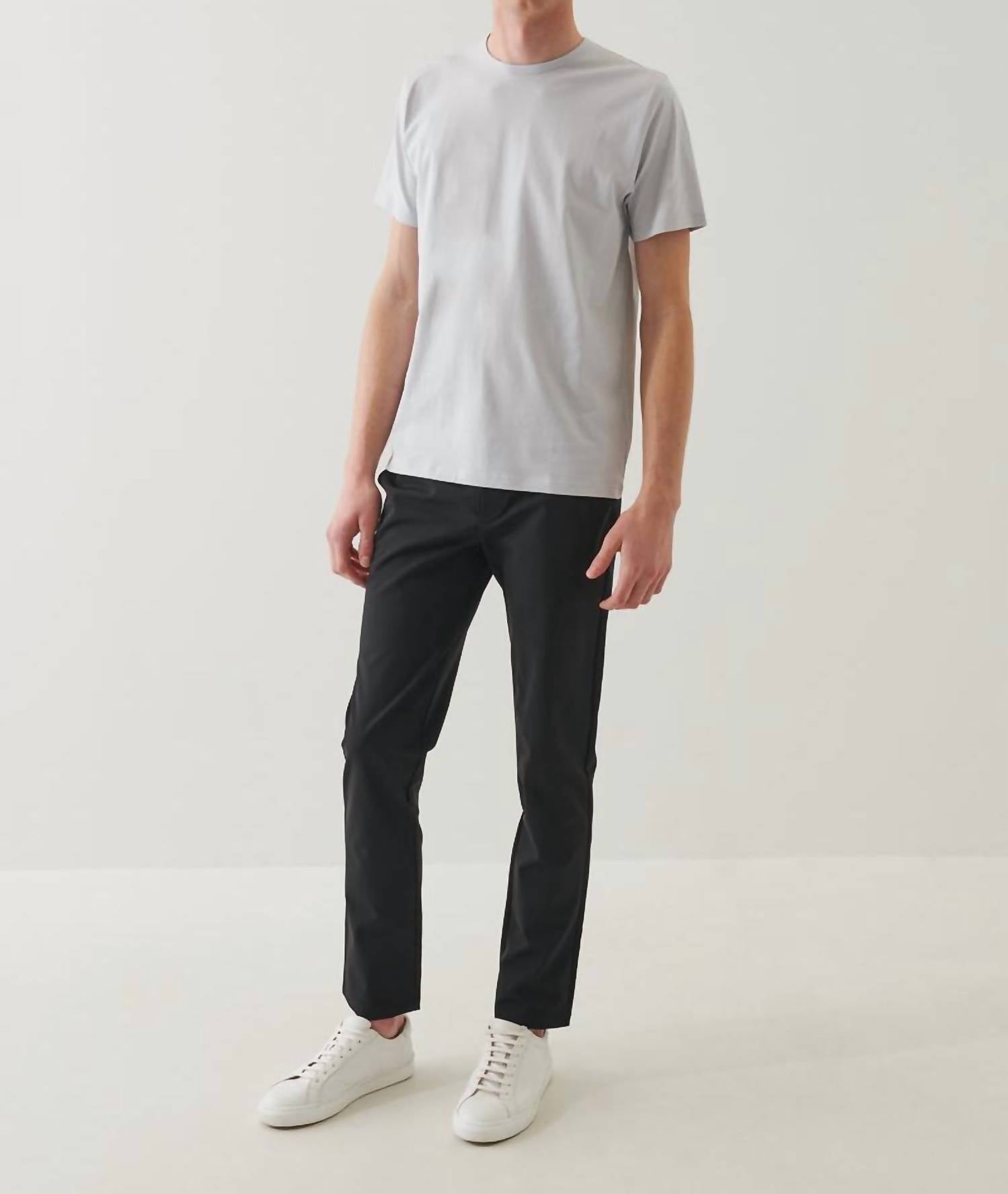 Patrick Assaraf Nucleo Stretch Chino Pants in black - men's pants