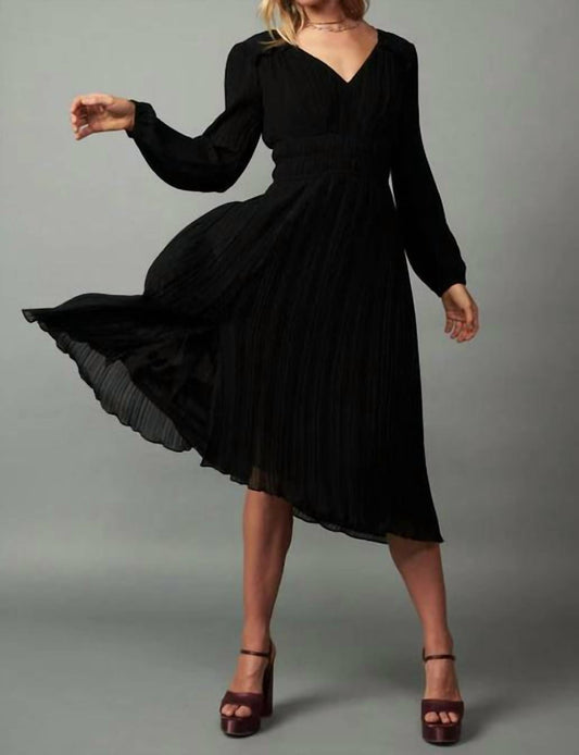 Current Air - Pleated V-Neck Cuff Contrast Belt Dress