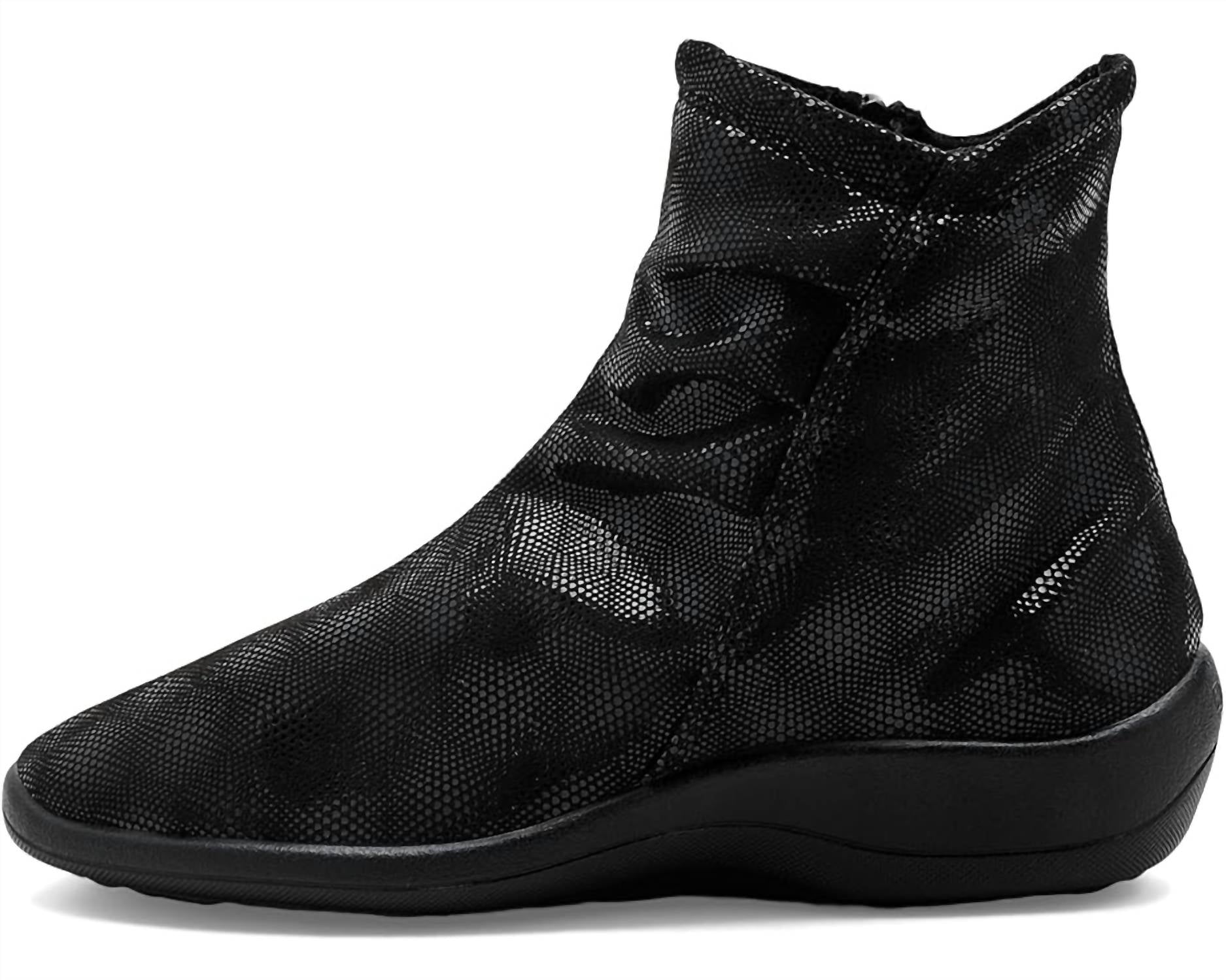 ARCOPEDICO Women's Paluma Boot in black stardust - women's shoe - detail view